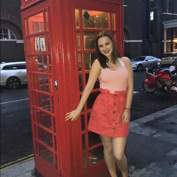 Meet your Posher, Amanda - Picture 5 of 7